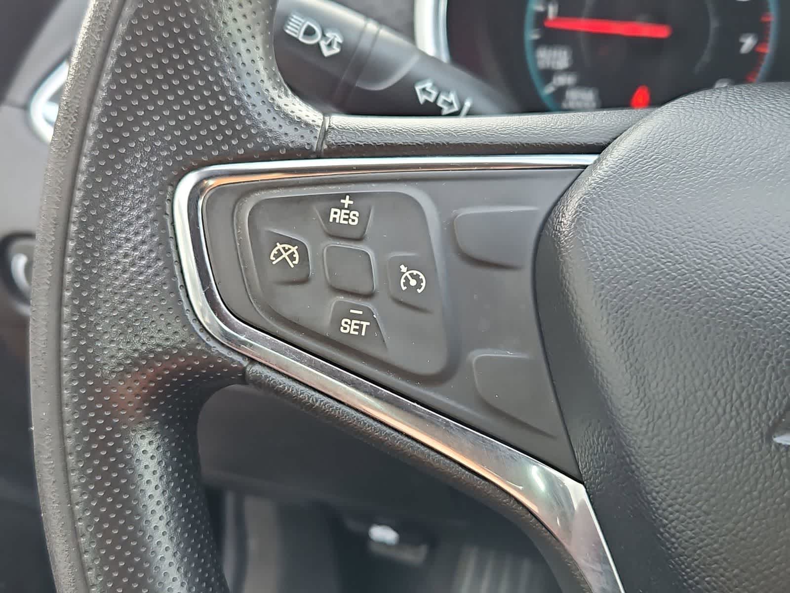 Thumbnail: 2021 Chevrolet Malibu - 24