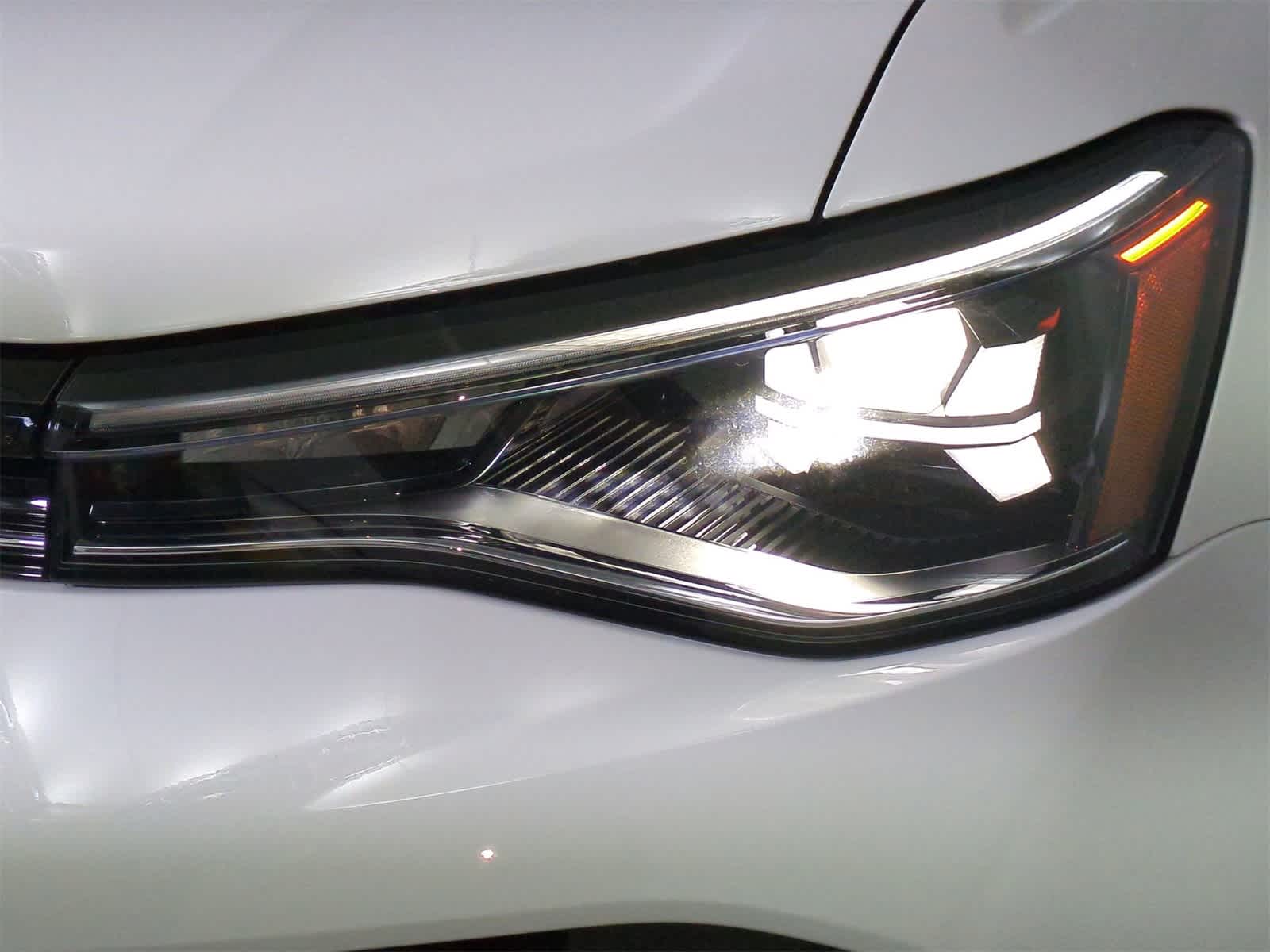 Thumbnail: 2025 Volkswagen Taos - 10