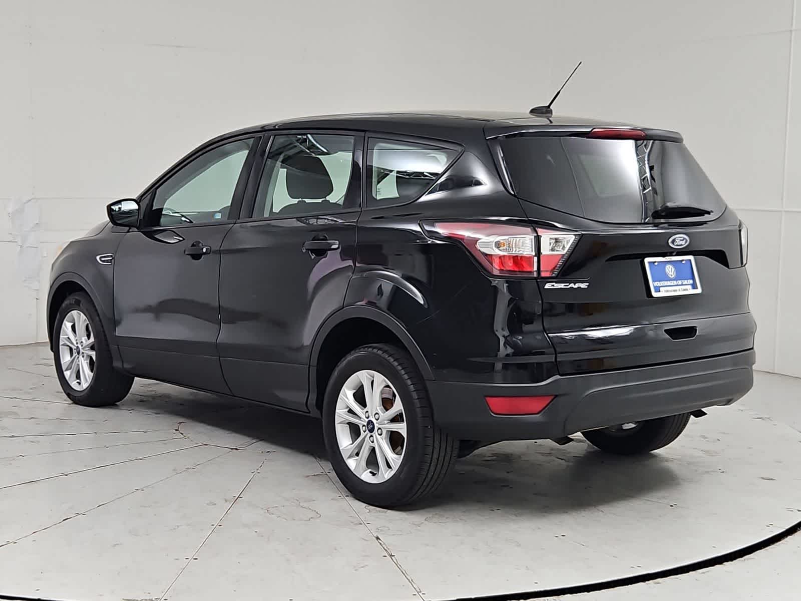 Thumbnail: 2017 Ford Escape - 3