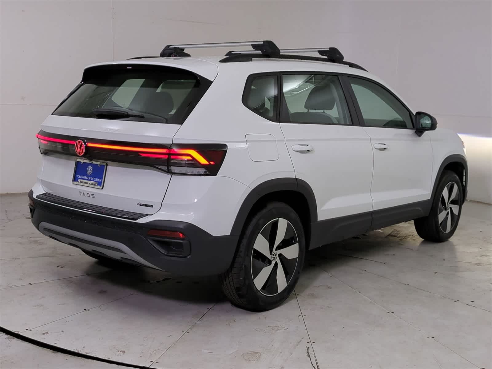 Thumbnail: 2025 Volkswagen Taos - 6