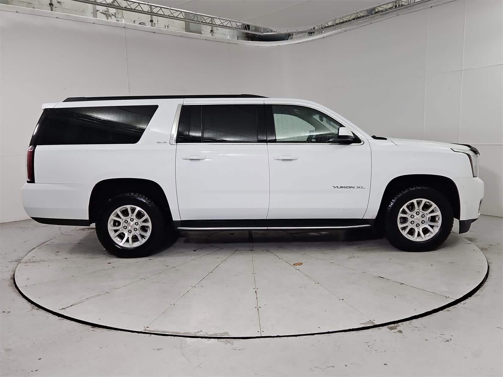 Thumbnail: 2017 GMC Yukon XL - 7