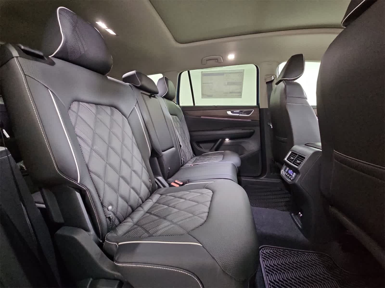 Thumbnail: 2026 Volkswagen Atlas - 21