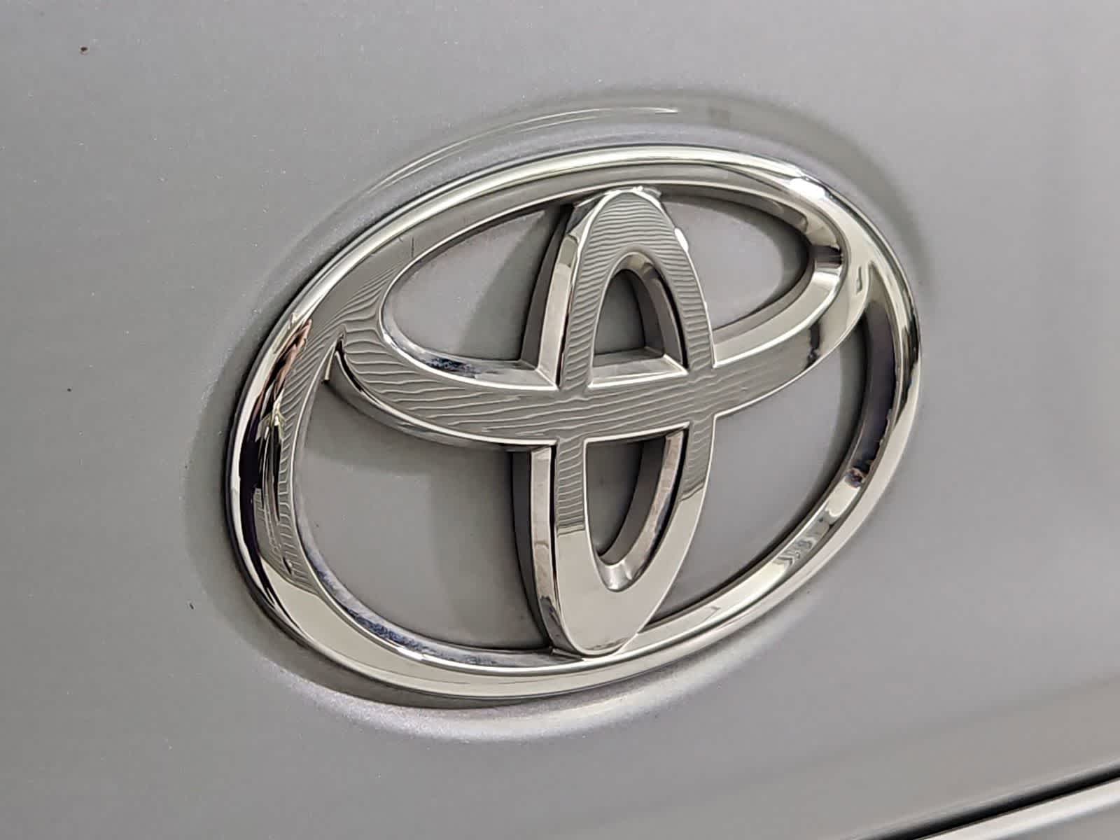 Thumbnail: 2023 Toyota Corolla Cross - 9