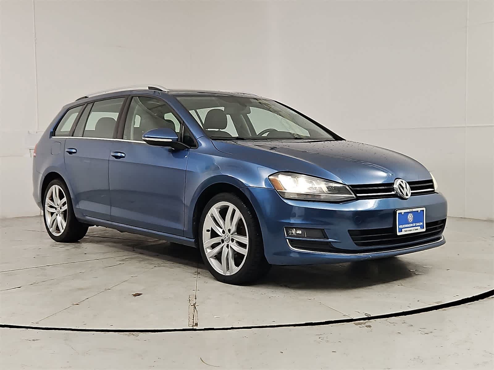 2015 Volkswagen e-Golf SE 8