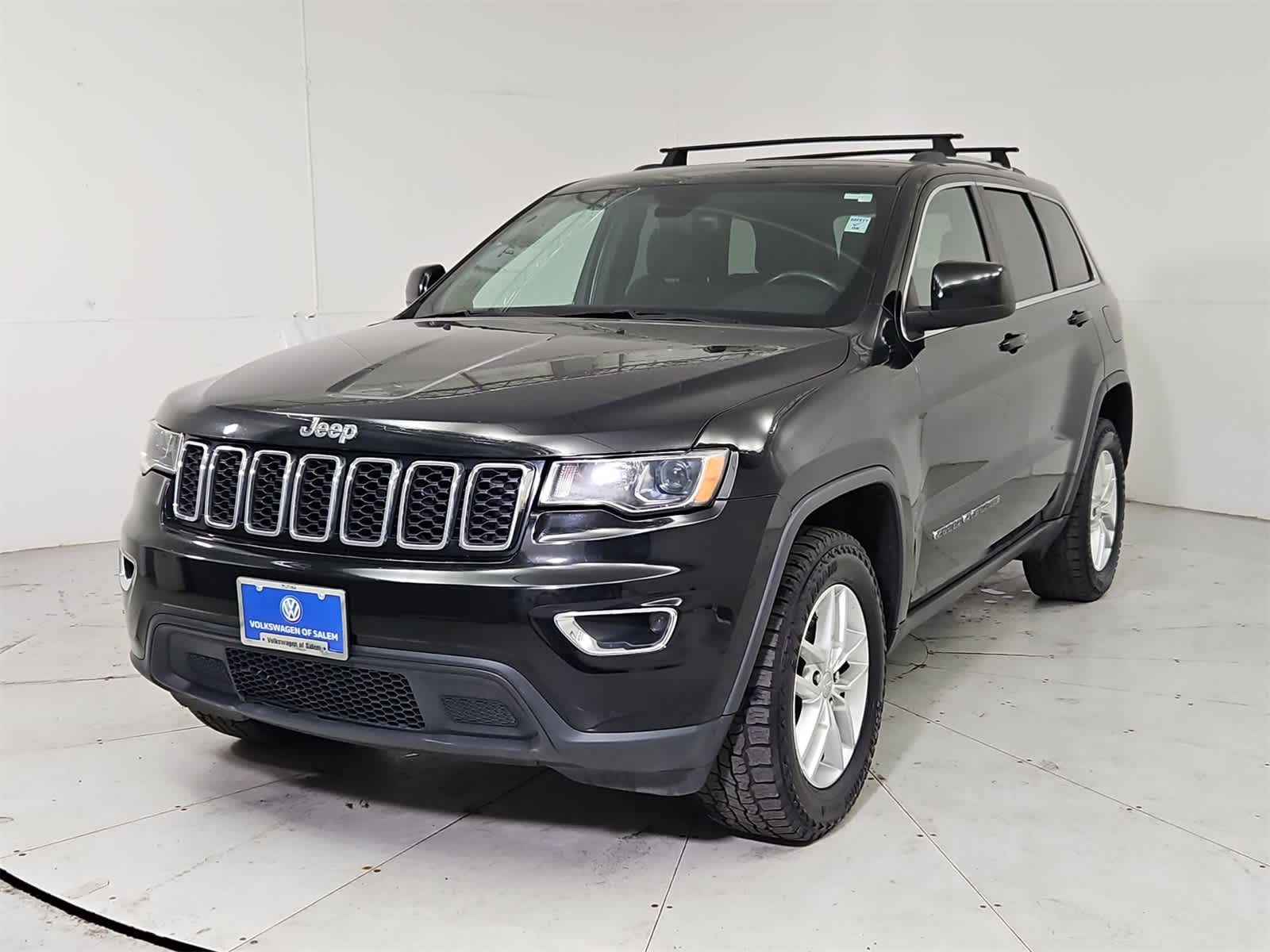 Thumbnail: 2017 Jeep Grand Cherokee - 1