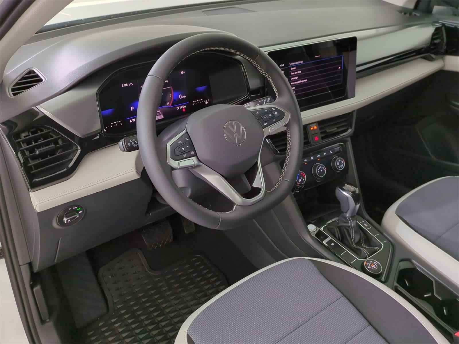 Thumbnail: 2025 Volkswagen Taos - 2