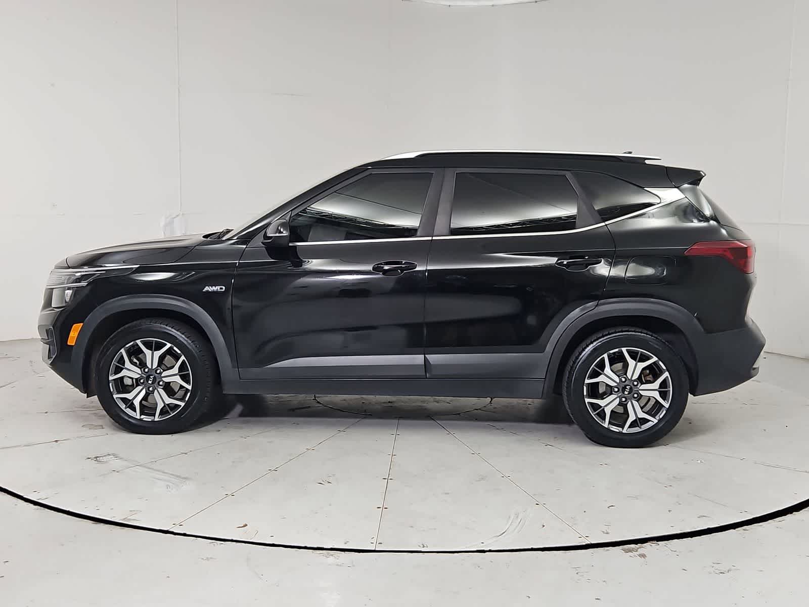 Thumbnail: 2021 Kia Seltos - 3