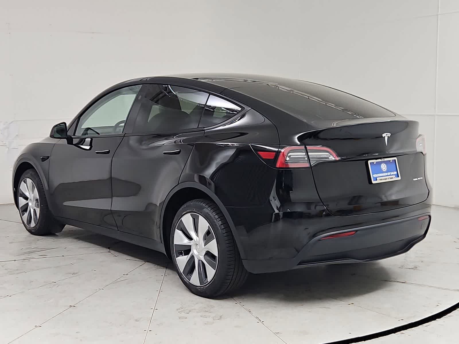 Thumbnail: 2024 Tesla Model Y - 4