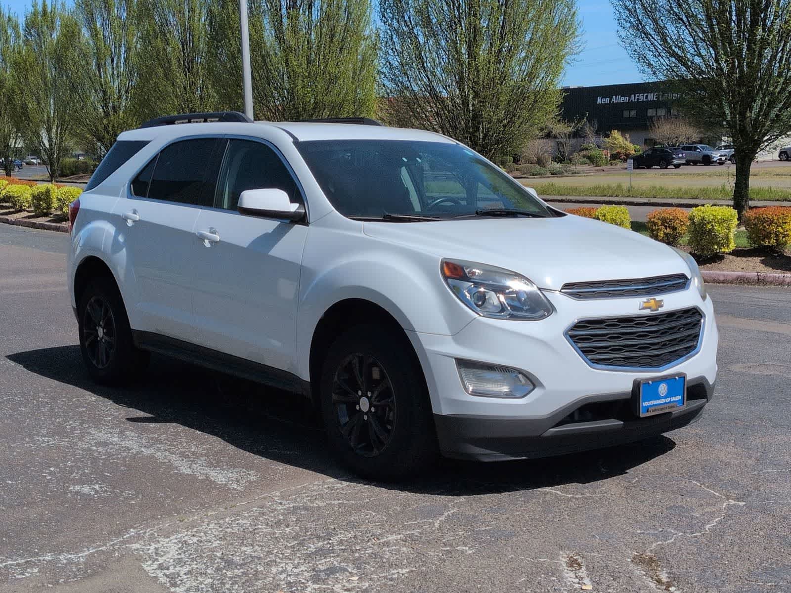 Thumbnail: 2017 Chevrolet Equinox - 8