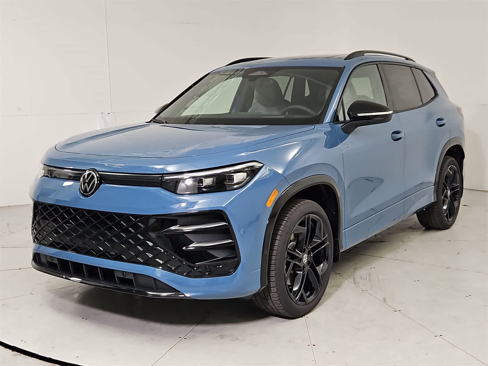 Thumbnail: 2026 Volkswagen Tiguan - 1