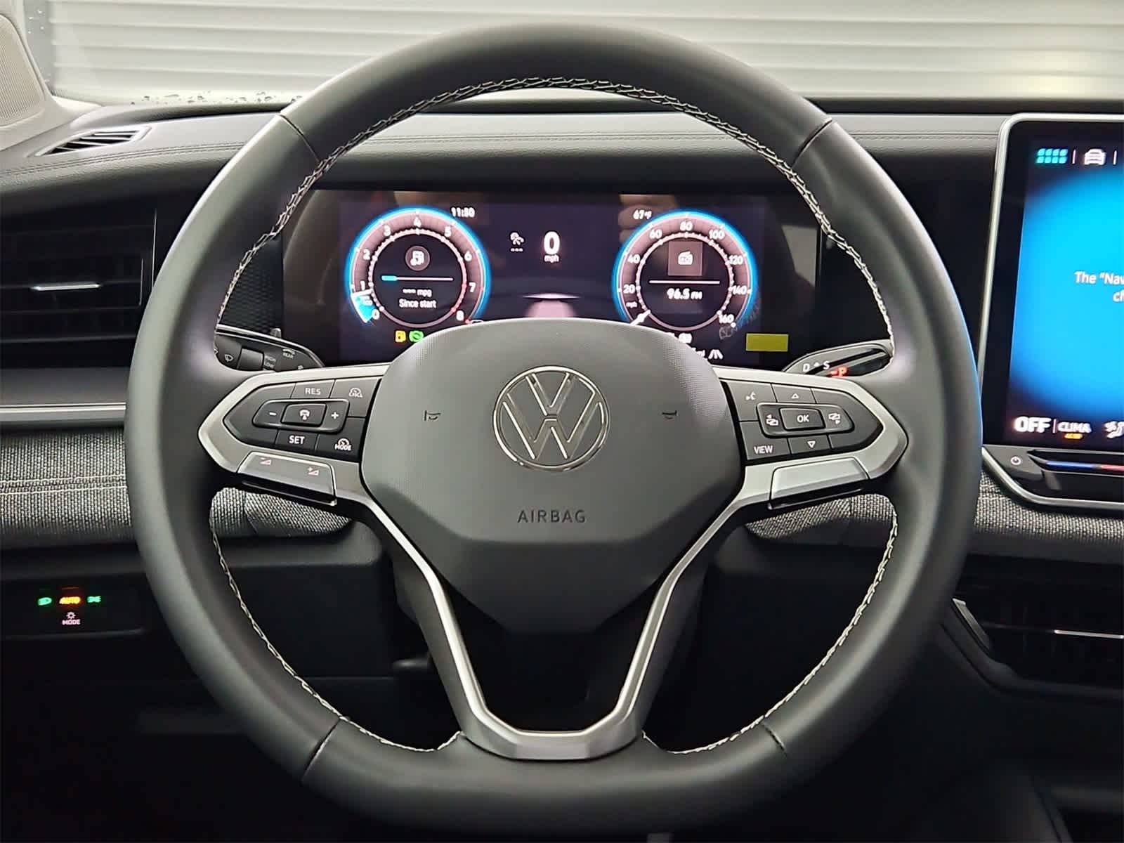 Thumbnail: 2025 Volkswagen Tiguan - 22