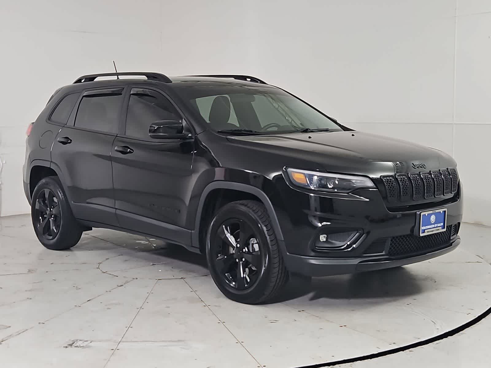Thumbnail: 2019 Jeep Cherokee - 8
