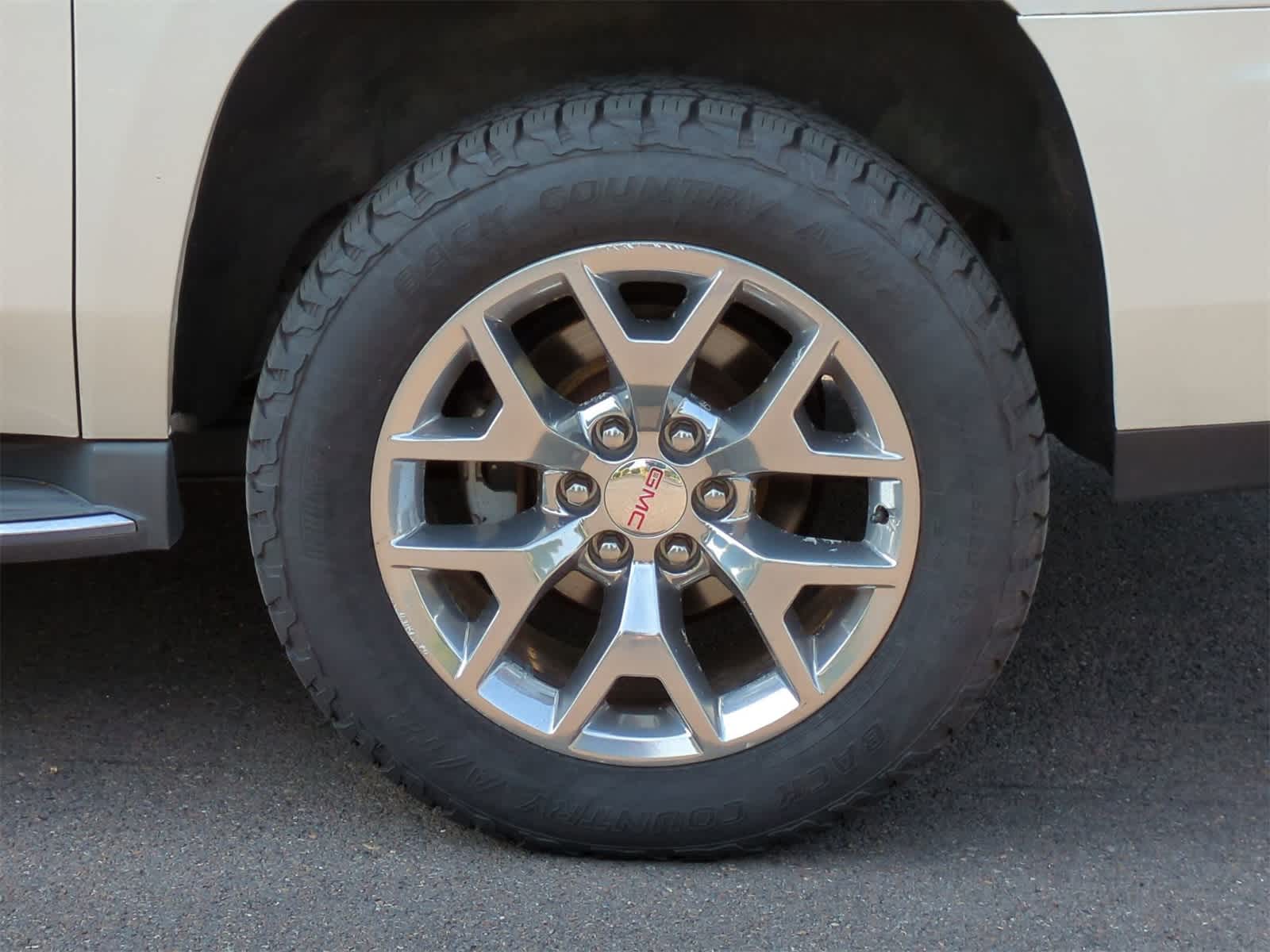 Thumbnail: 2015 GMC Yukon XL - 13