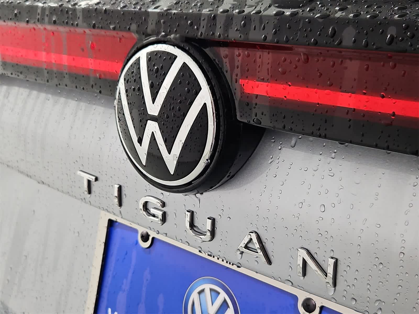 Thumbnail: 2025 Volkswagen Tiguan - 12