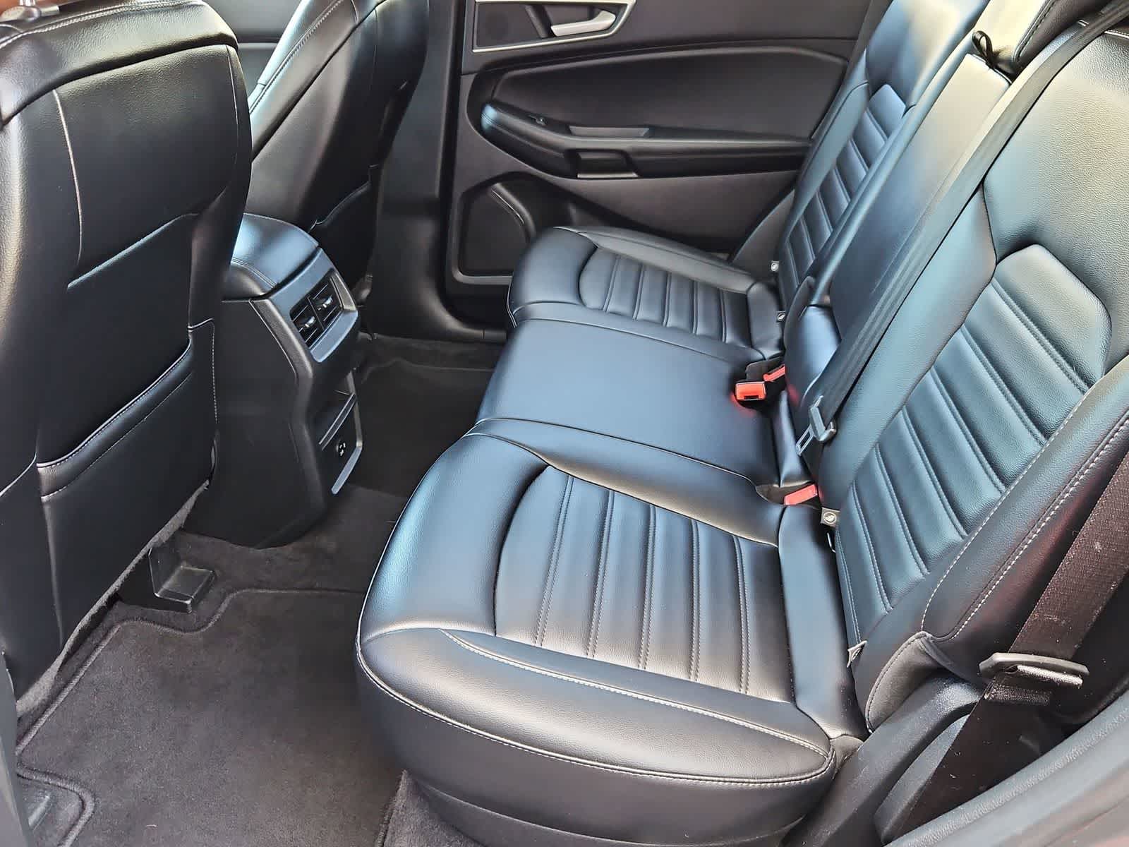 Thumbnail: 2021 Ford Edge - 19