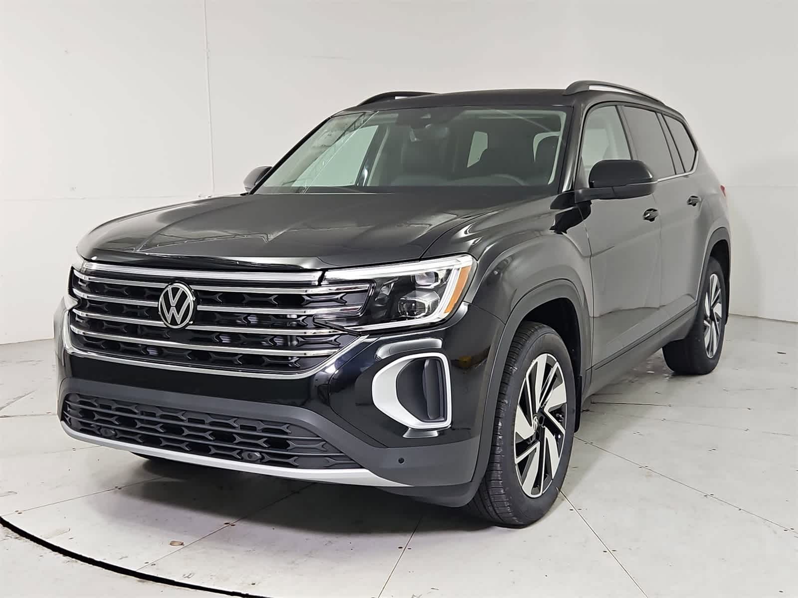 Thumbnail: 2026 Volkswagen Atlas - 1