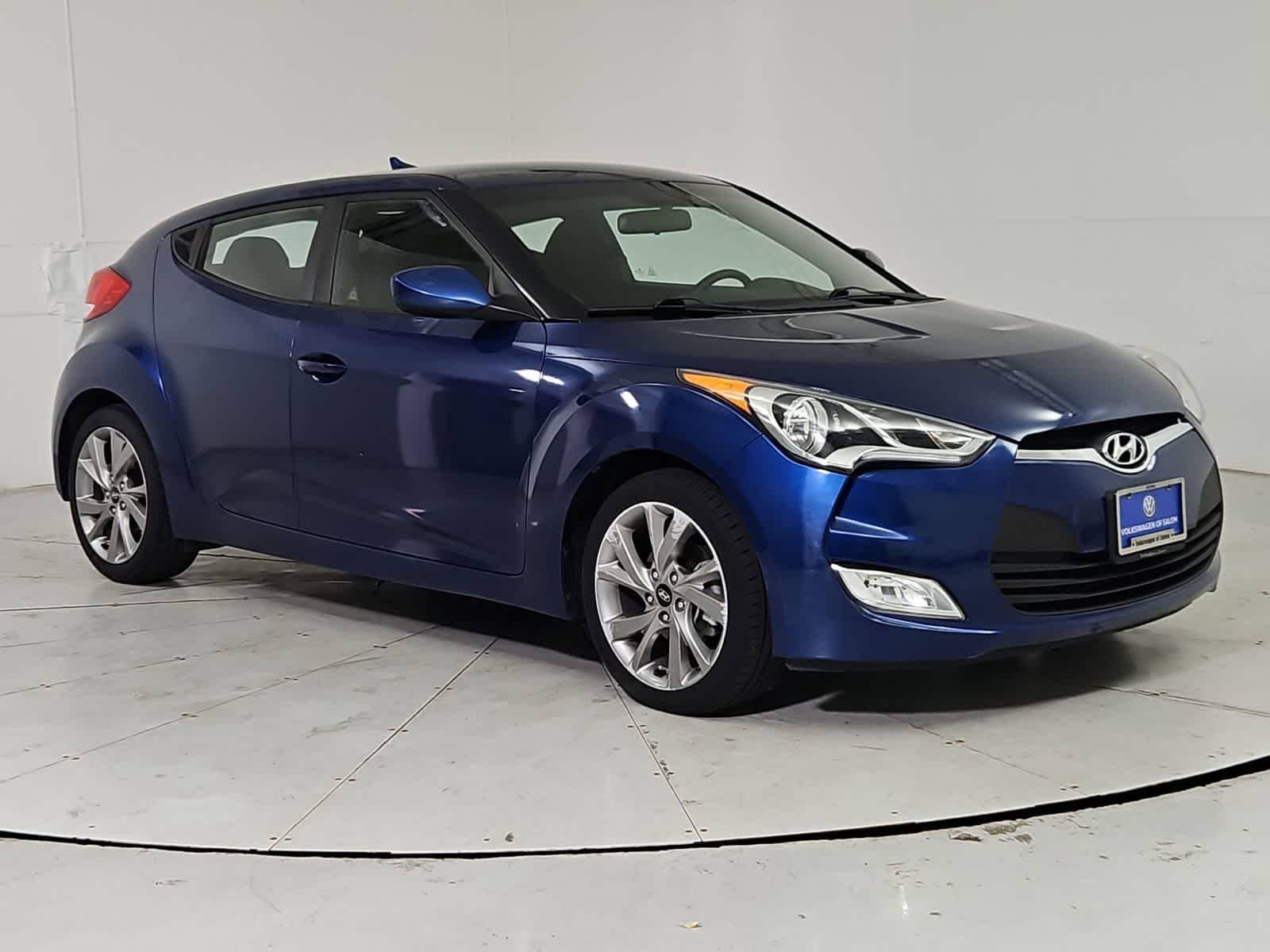 Thumbnail: 2017 Hyundai Veloster - 8