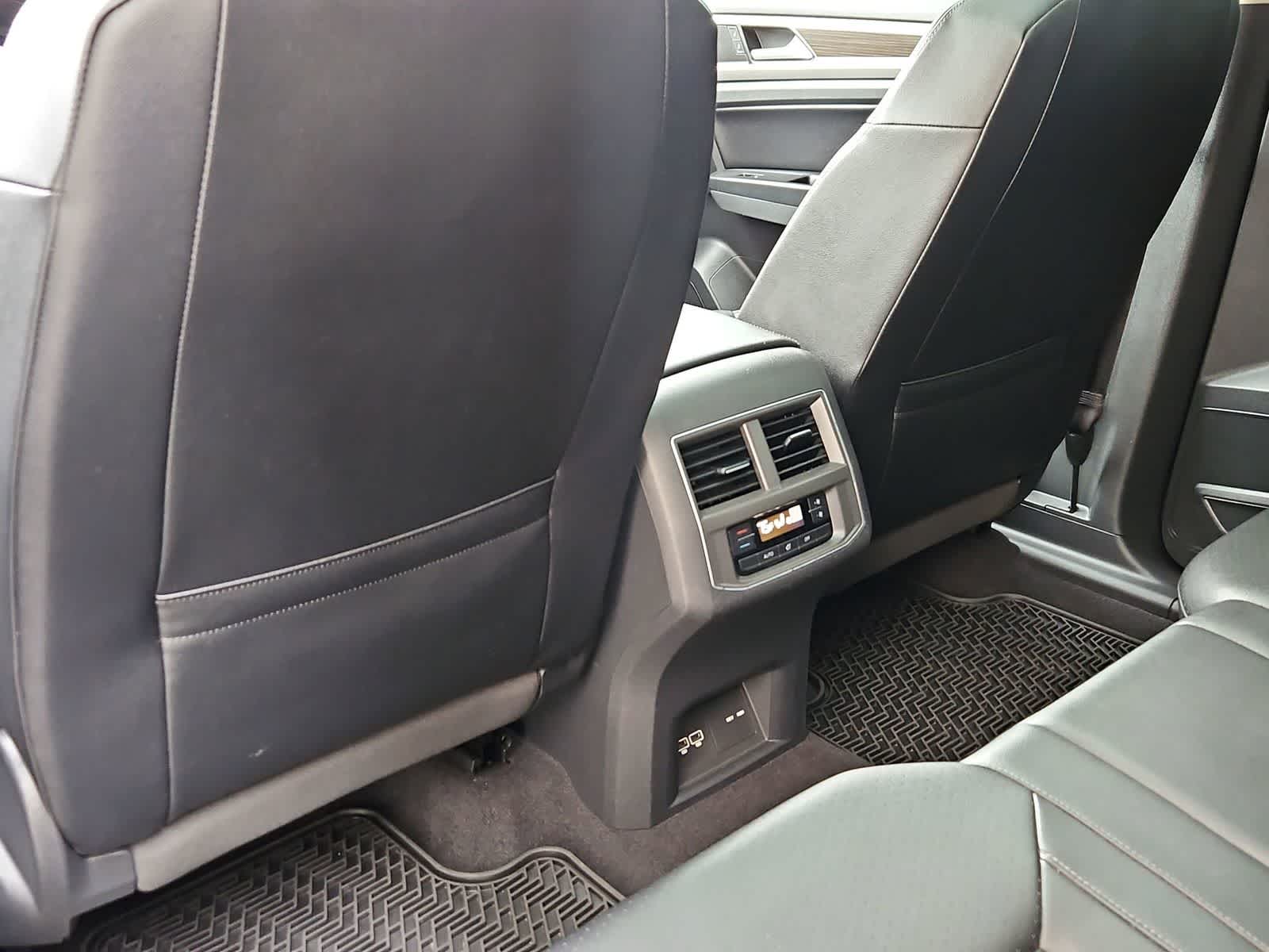 Thumbnail: 2019 Volkswagen Atlas - 18