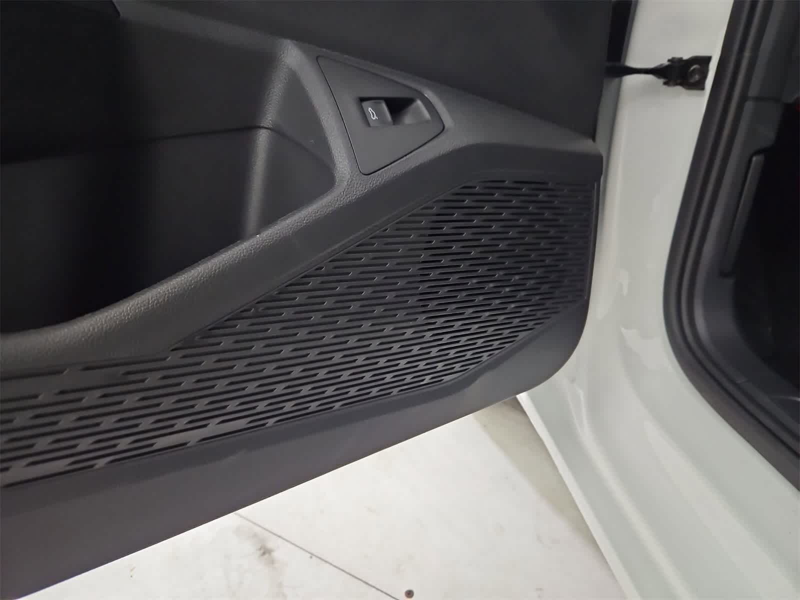 Thumbnail: 2026 Volkswagen Jetta - 30