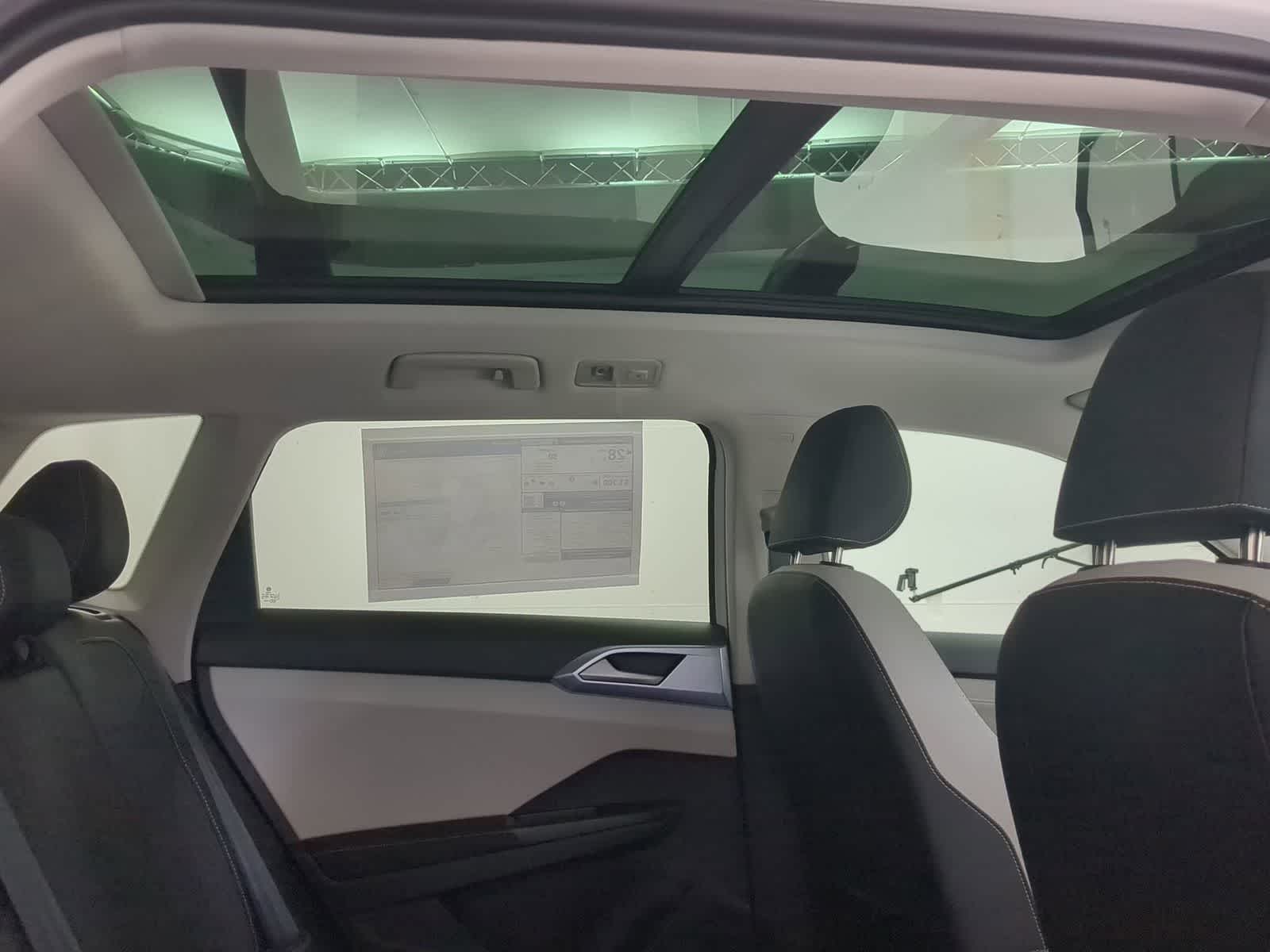 Thumbnail: 2025 Volkswagen Taos - 22