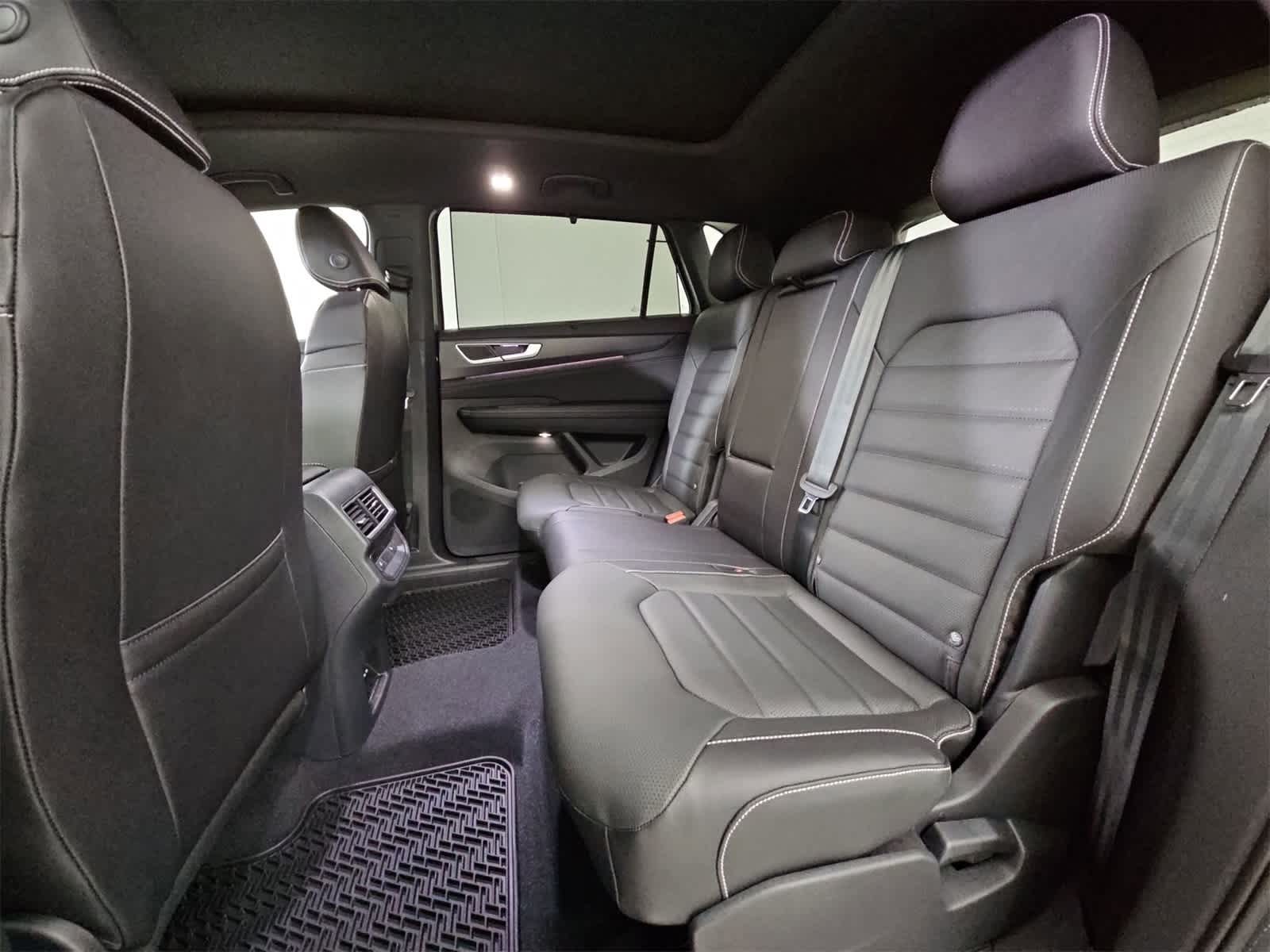 Thumbnail: 2026 Volkswagen Atlas - 20