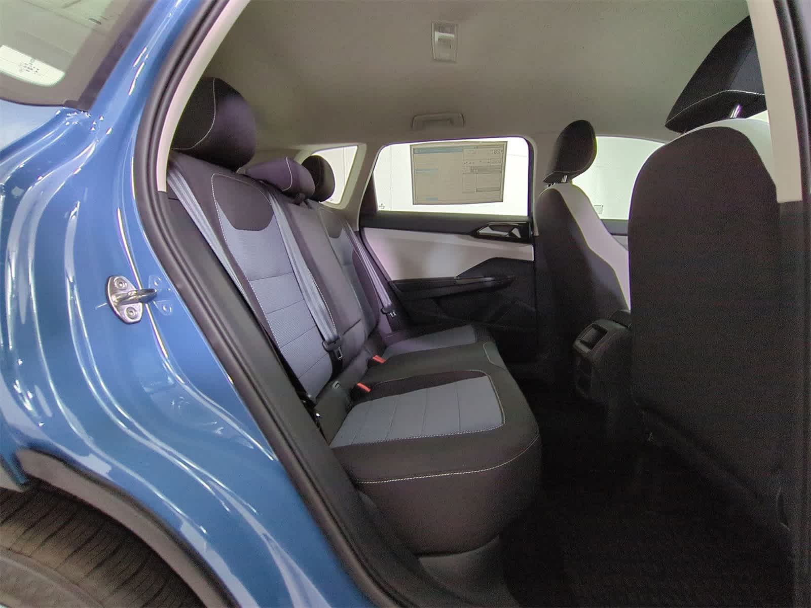 Thumbnail: 2025 Volkswagen Taos - 20