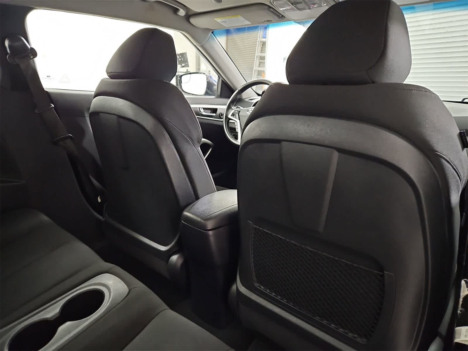 Thumbnail: 2017 Hyundai Veloster - 18