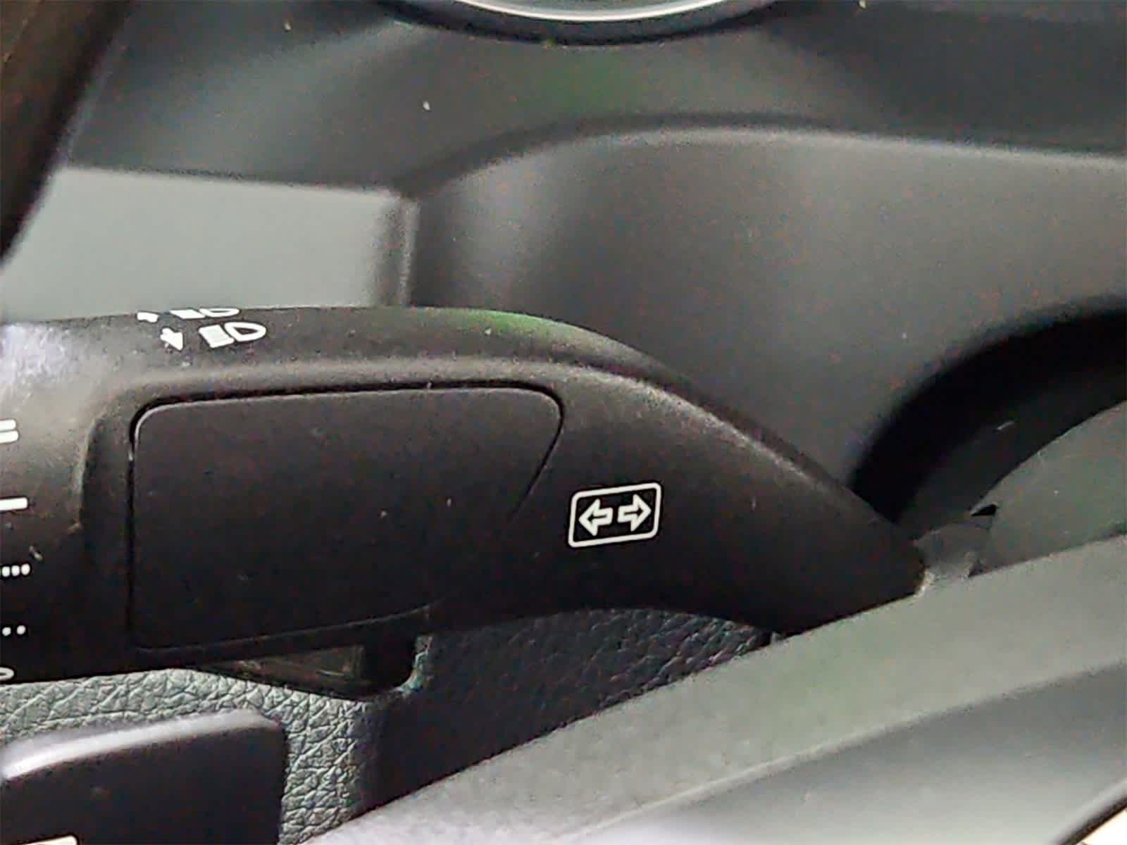 Thumbnail: 2014 Mercedes-Benz E-Class - 27