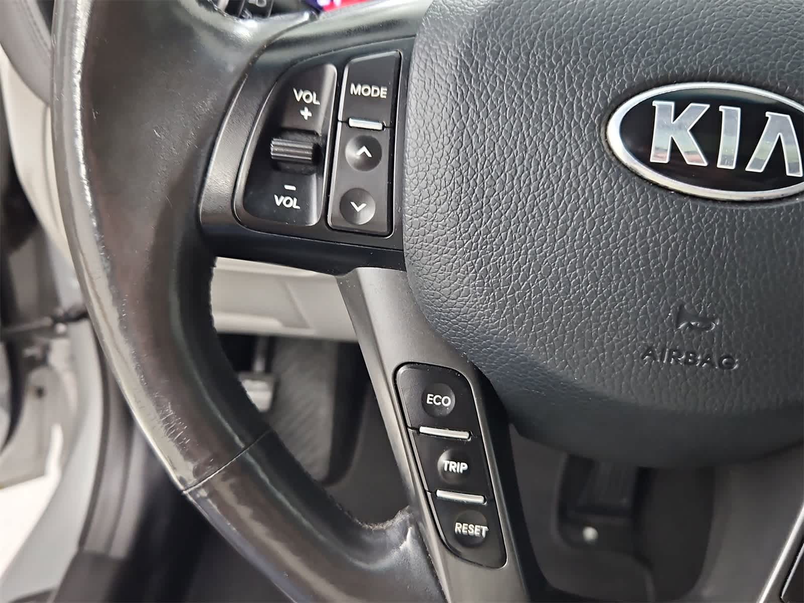 2013 Kia Optima EX 24