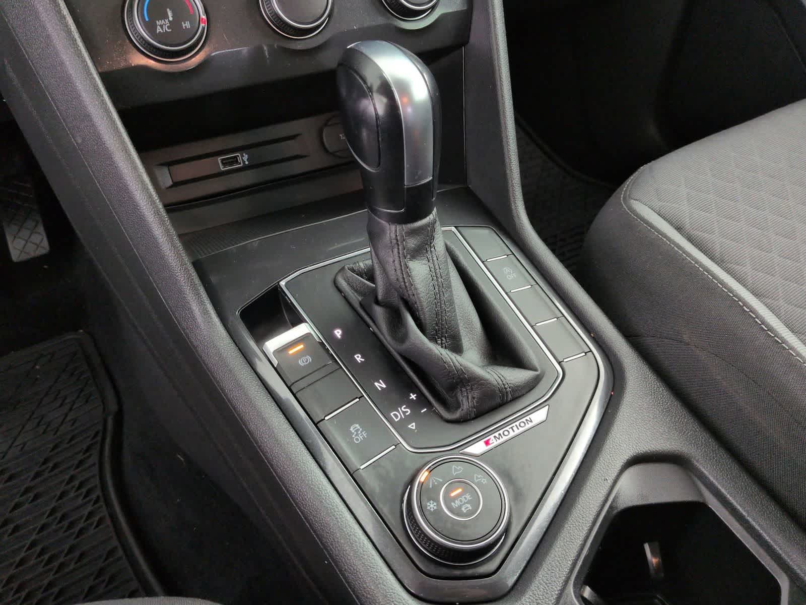 Thumbnail: 2018 Volkswagen Tiguan - 29