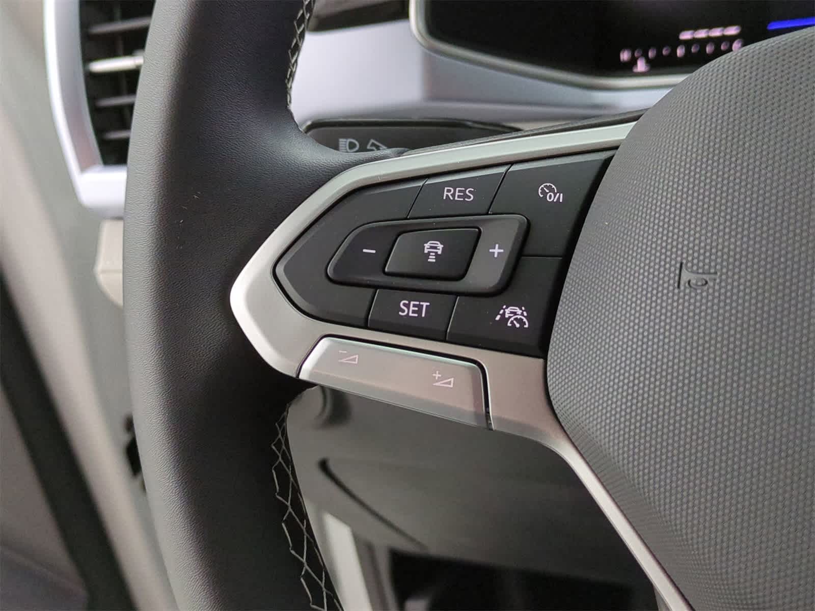 Thumbnail: 2025 Volkswagen Taos - 24