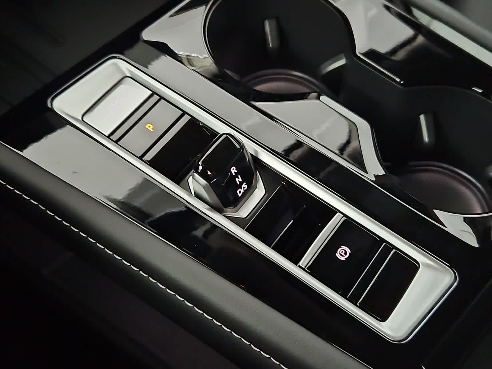 Thumbnail: 2026 Volkswagen Atlas - 32