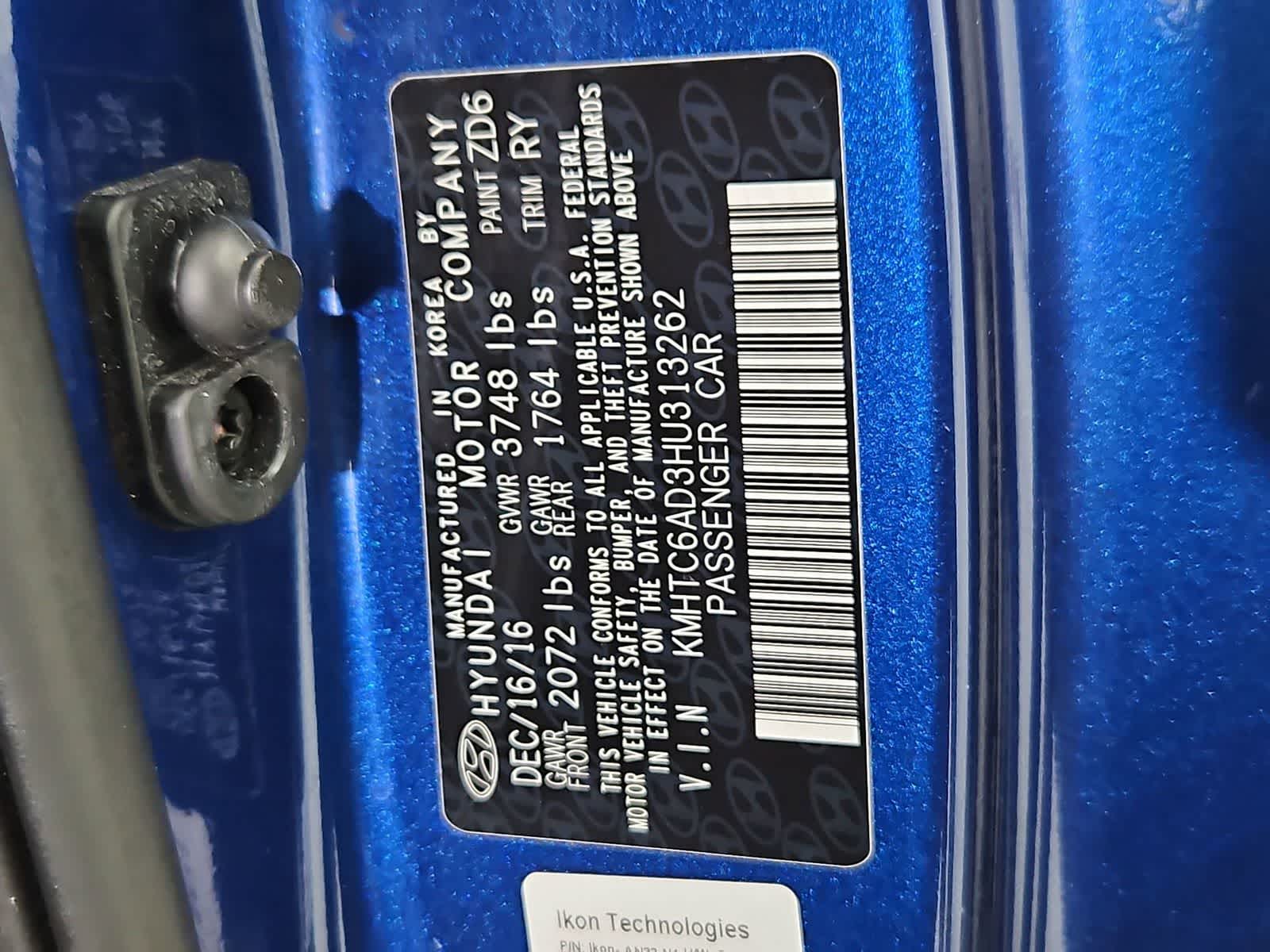 Thumbnail: 2017 Hyundai Veloster - 35