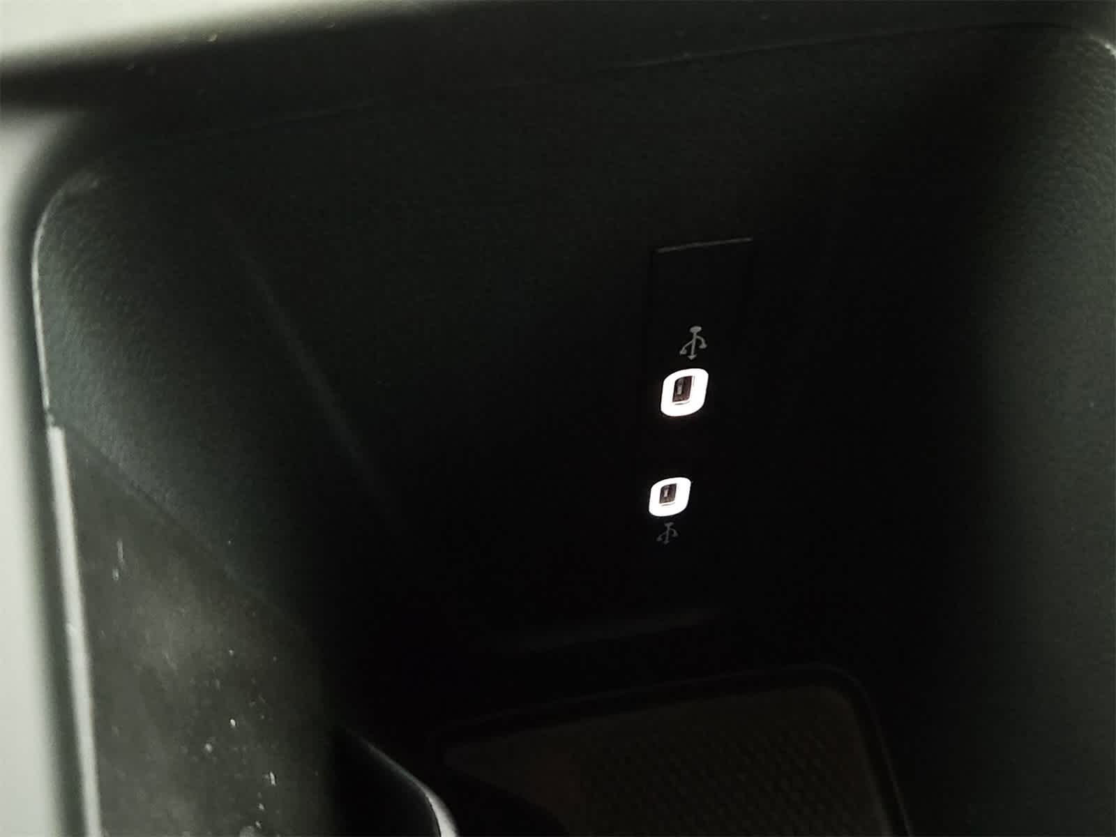 Thumbnail: 2025 Volkswagen Tiguan - 31