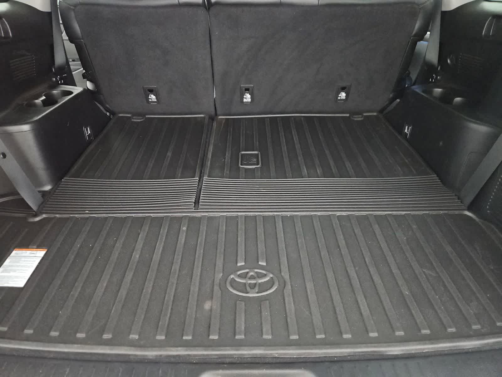 Thumbnail: 2019 Toyota Highlander - 35