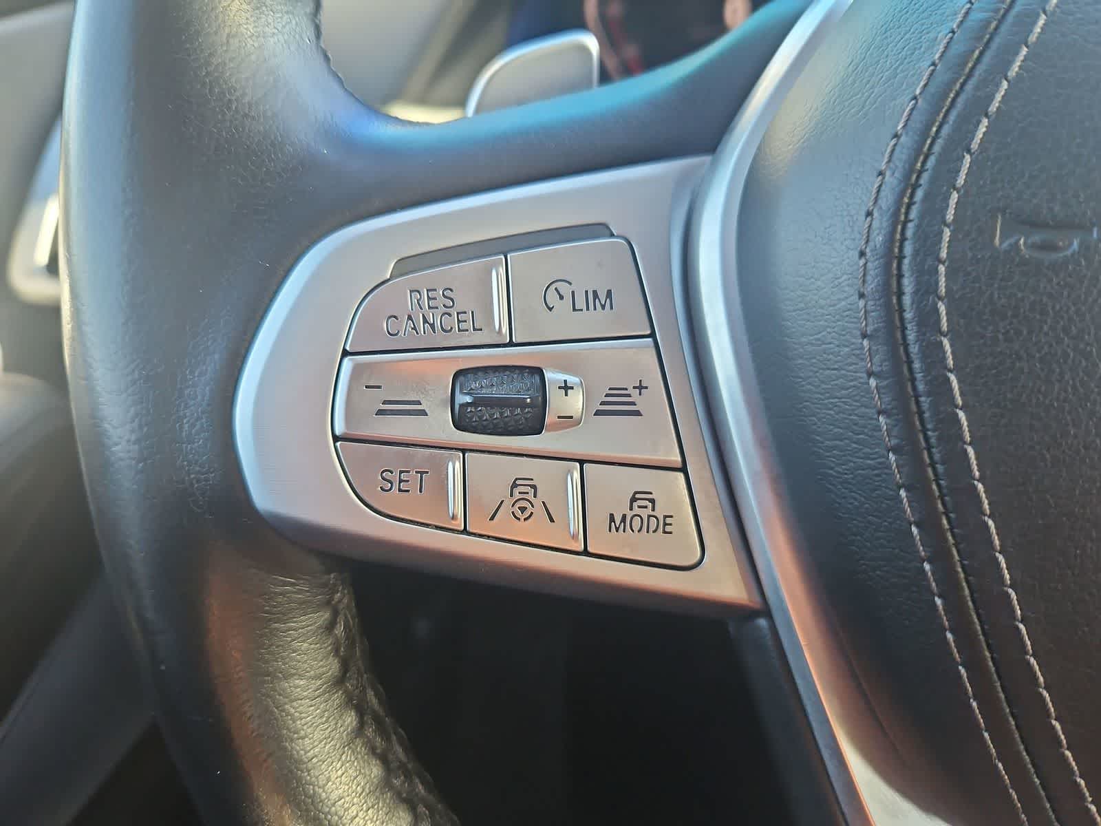 Thumbnail: 2020 BMW X7 - 25