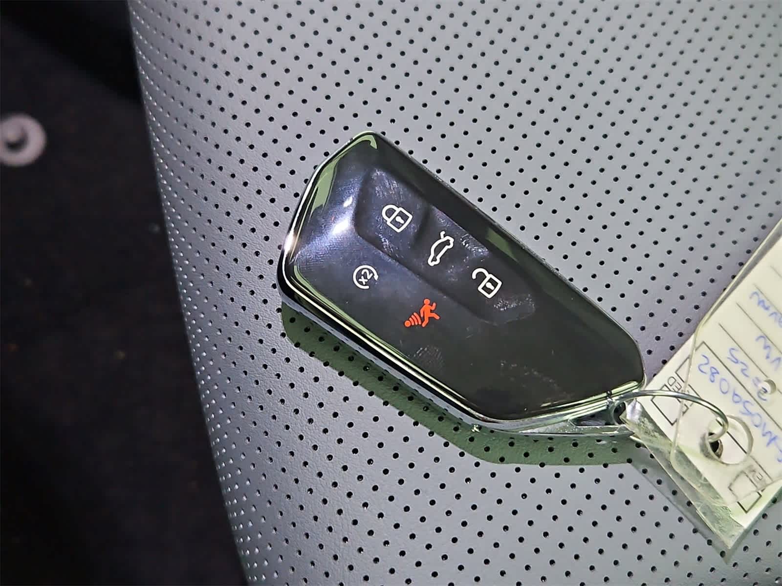 Thumbnail: 2025 Volkswagen Tiguan - 35