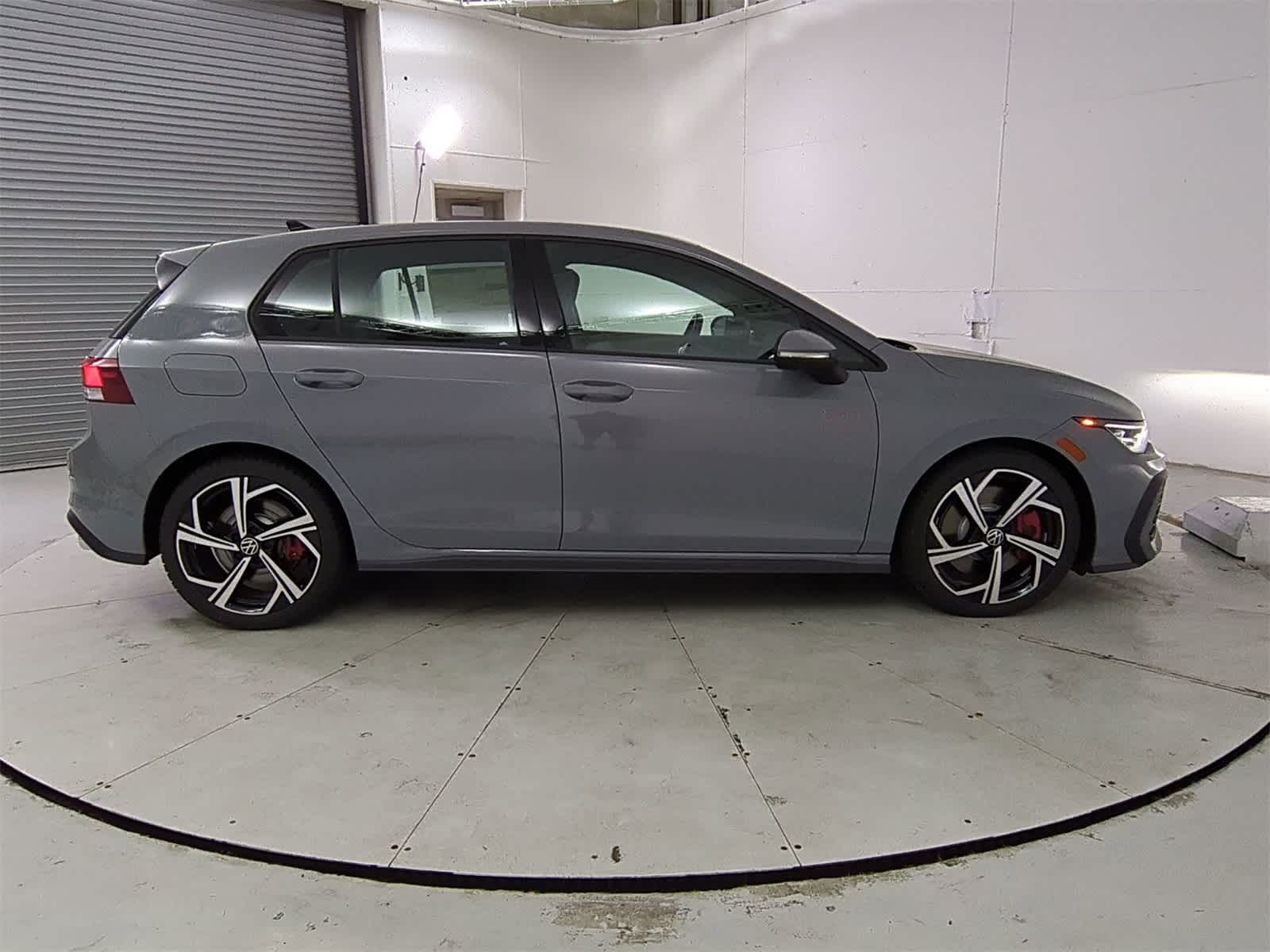 Thumbnail: 2025 Volkswagen Golf - 7