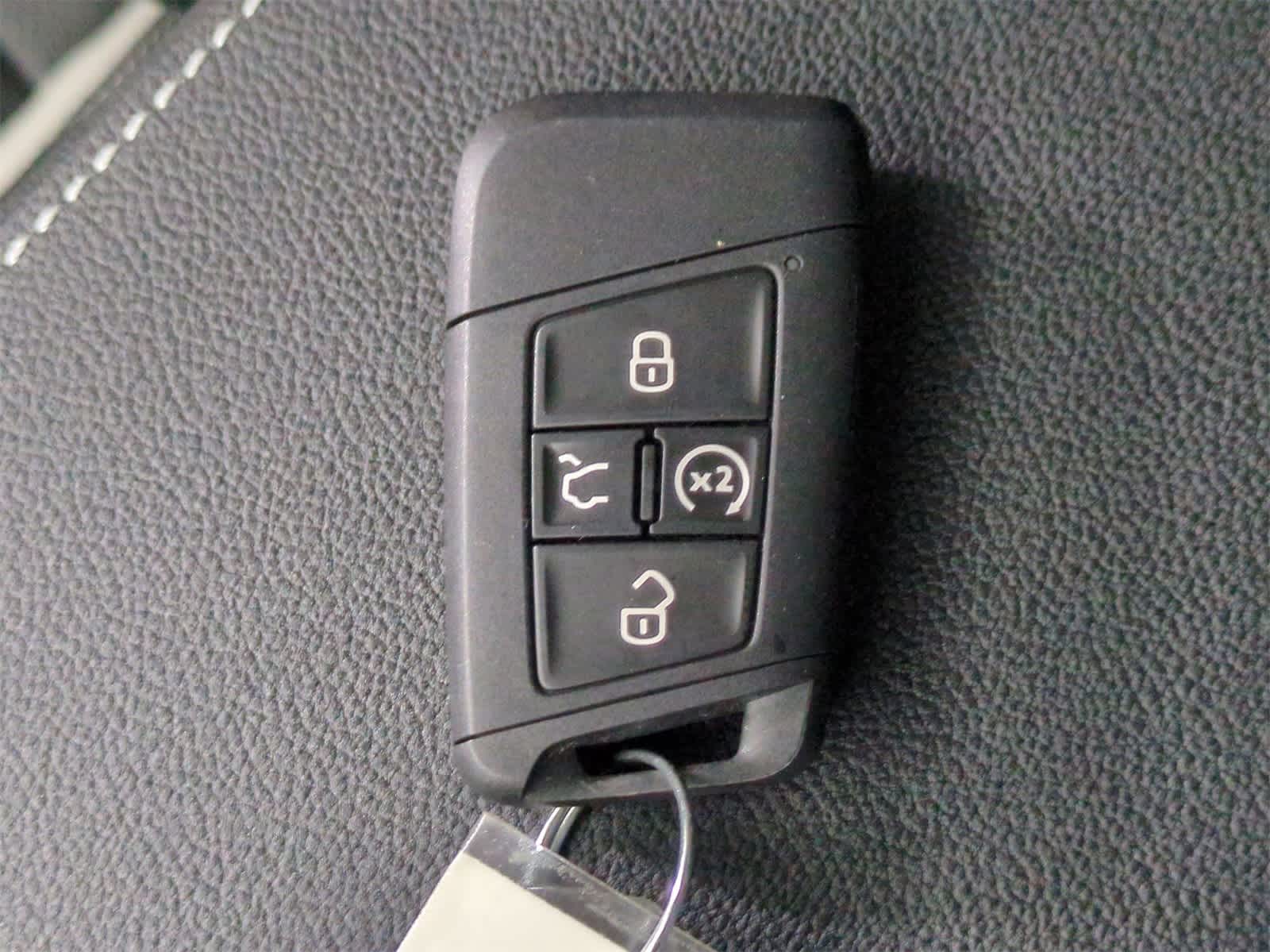 Thumbnail: 2025 Volkswagen Taos - 36