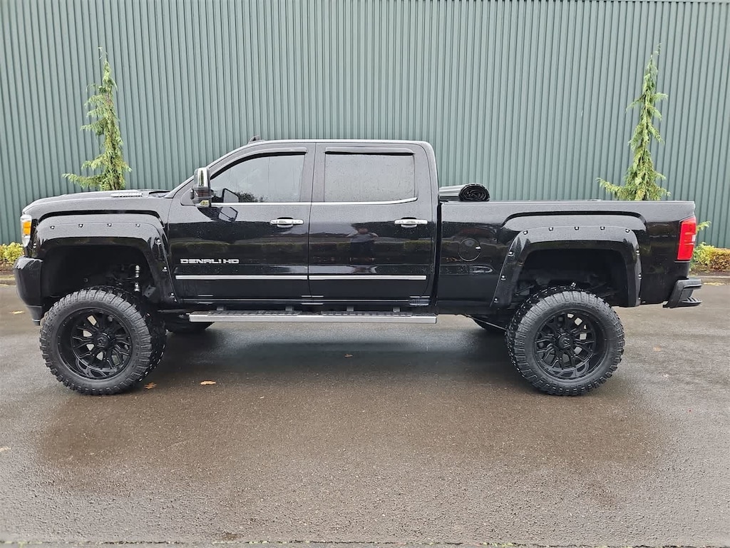 Used 2017 GMC Sierra 3500HD Denali Truck Crew Cab