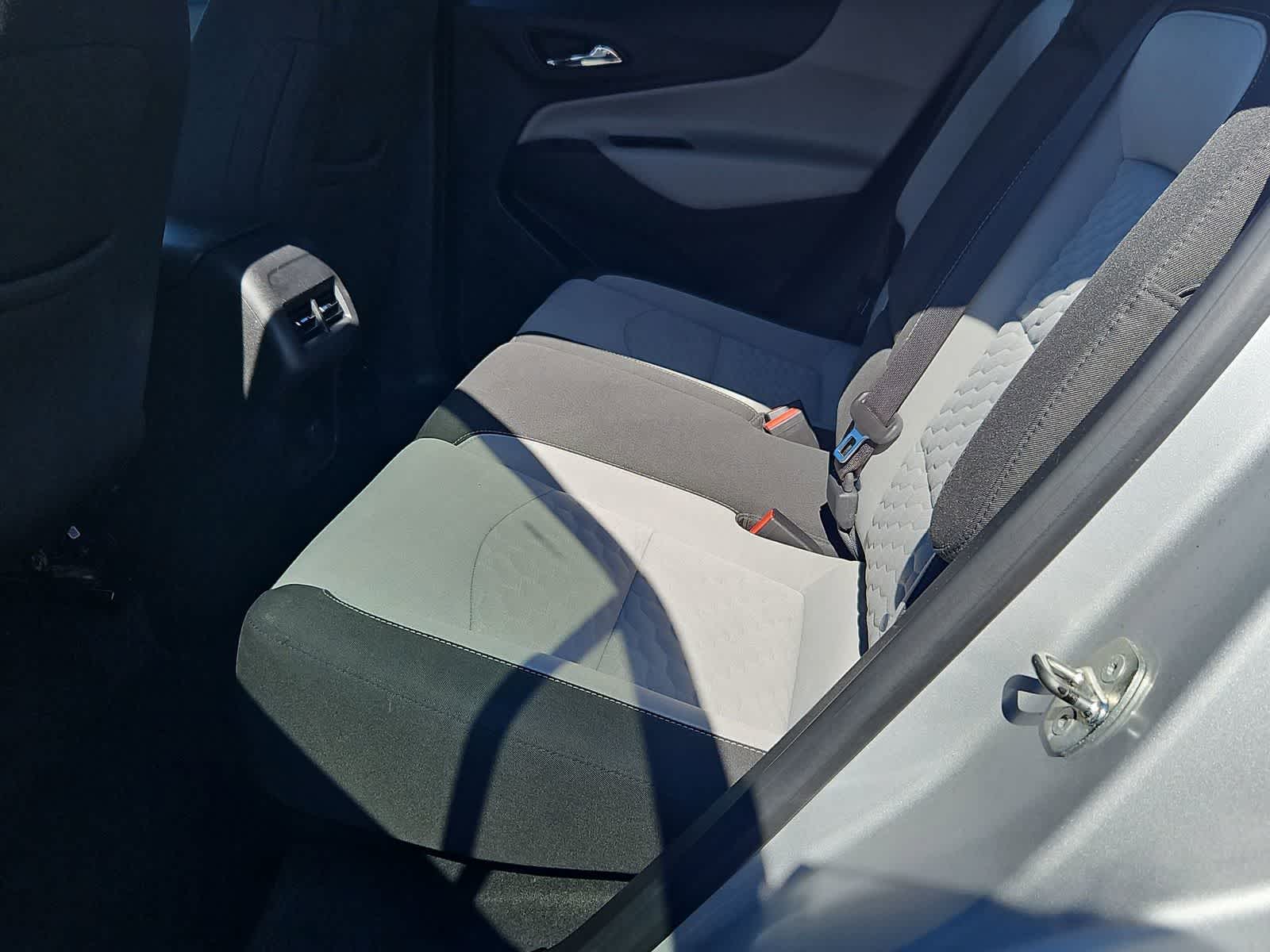Thumbnail: 2018 Chevrolet Equinox - 17