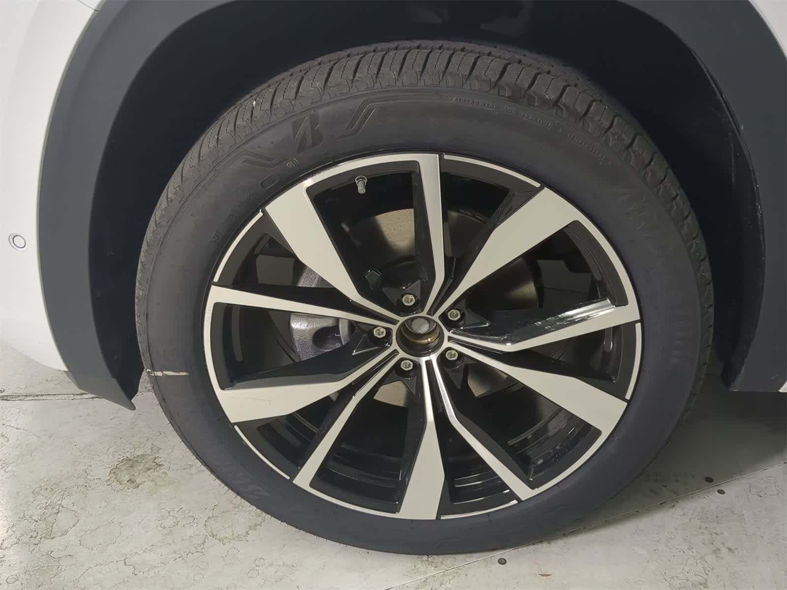 Thumbnail: 2026 Volkswagen Atlas - 13