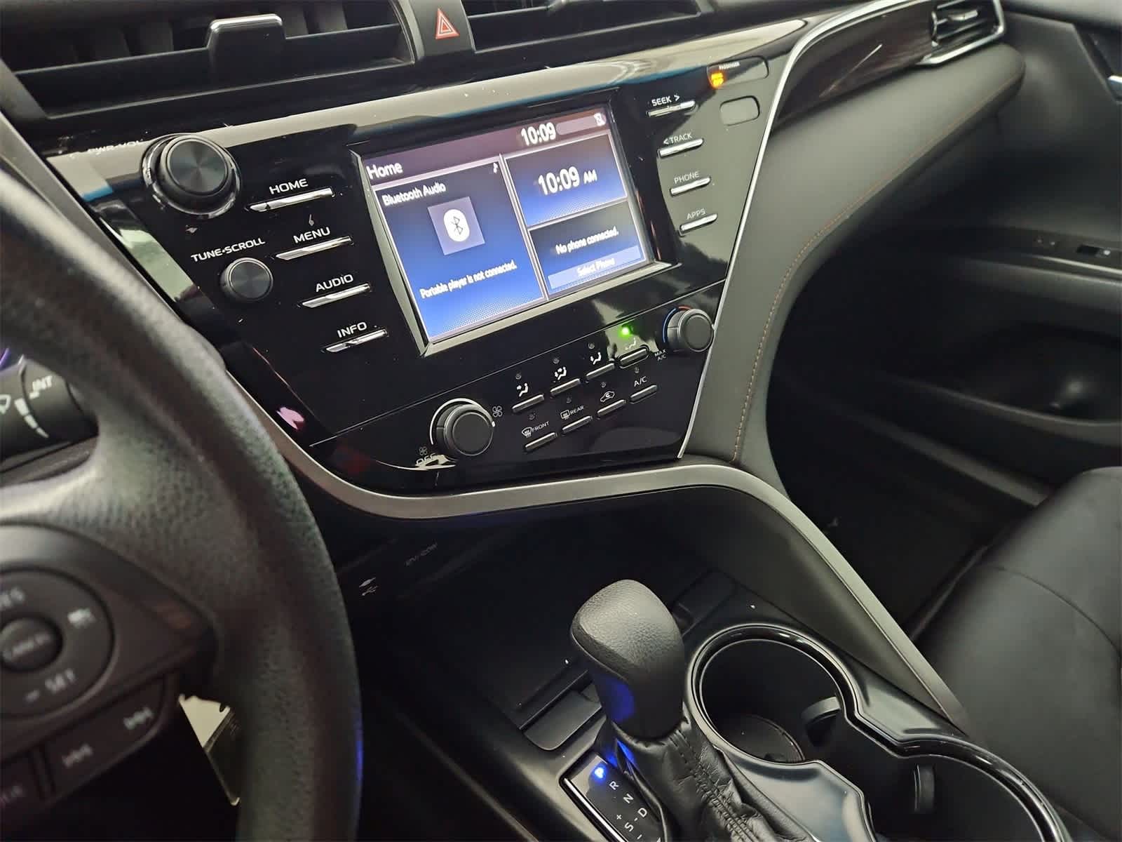 Thumbnail: 2018 Toyota Camry - 27