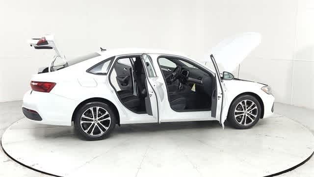 2024 Volkswagen Jetta Sport 14