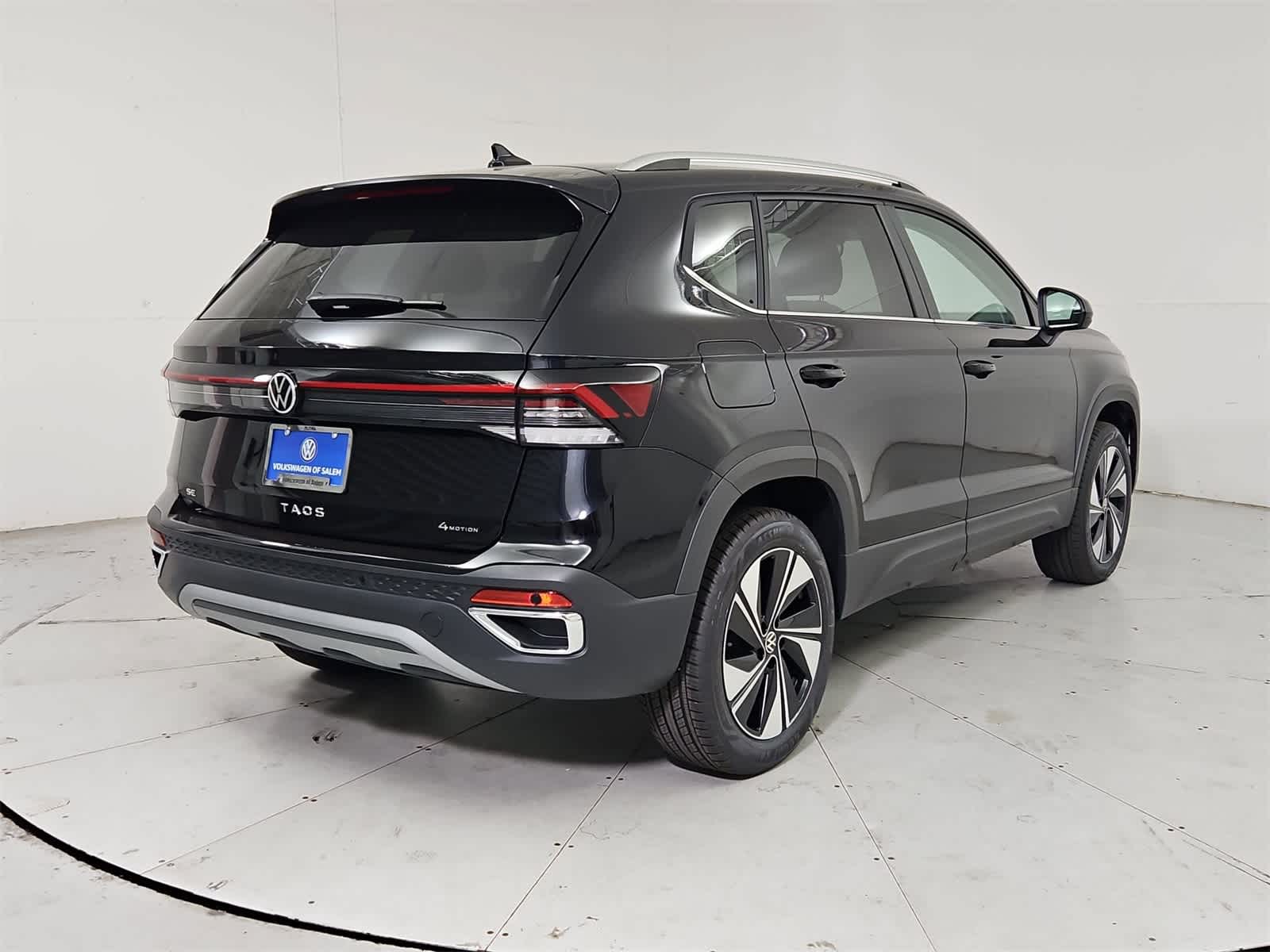 Thumbnail: 2025 Volkswagen Taos - 6