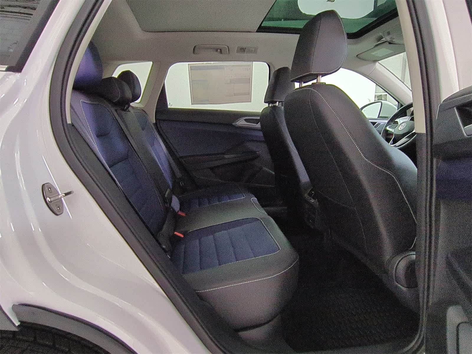 Thumbnail: 2025 Volkswagen Taos - 21