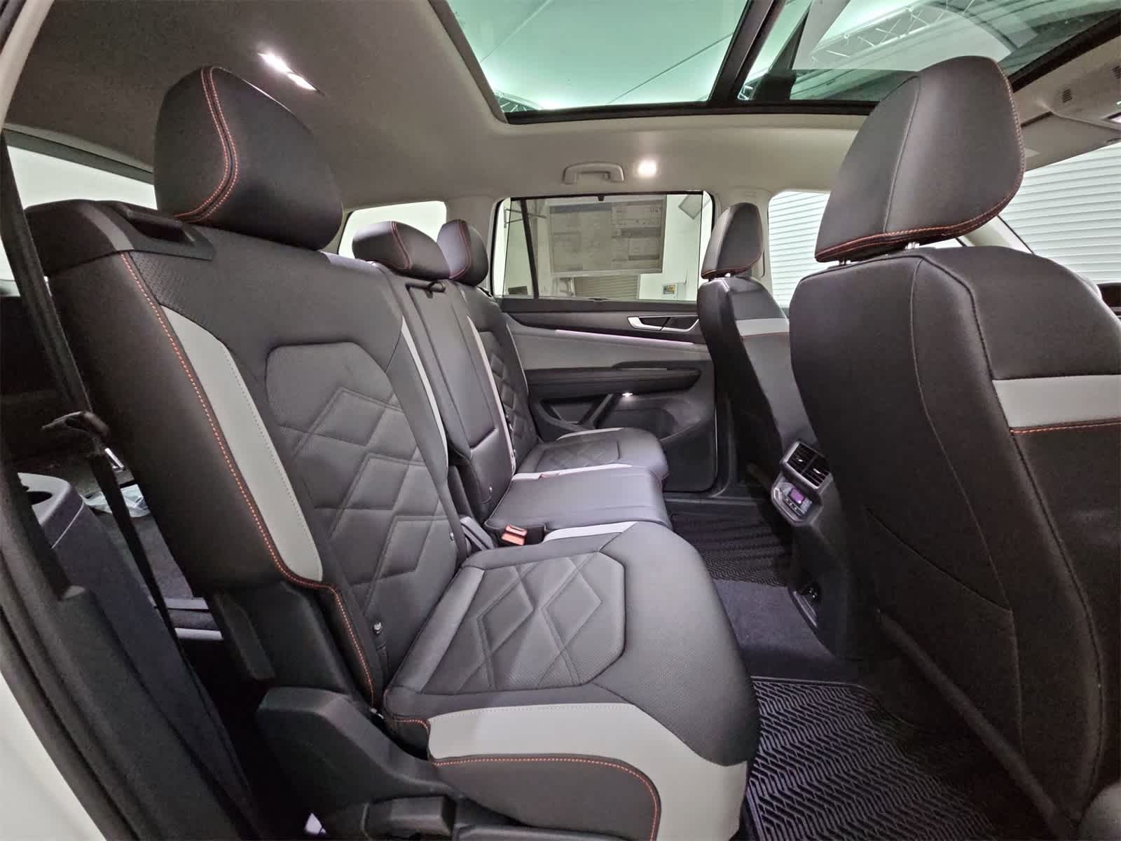 Thumbnail: 2025 Volkswagen Atlas - 20