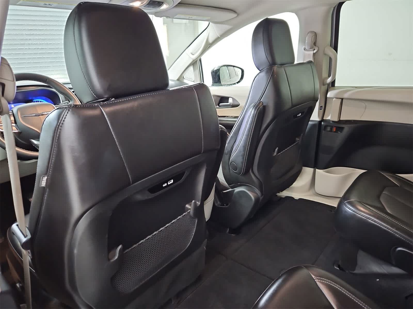 Thumbnail: 2024 Chrysler Pacifica - 18