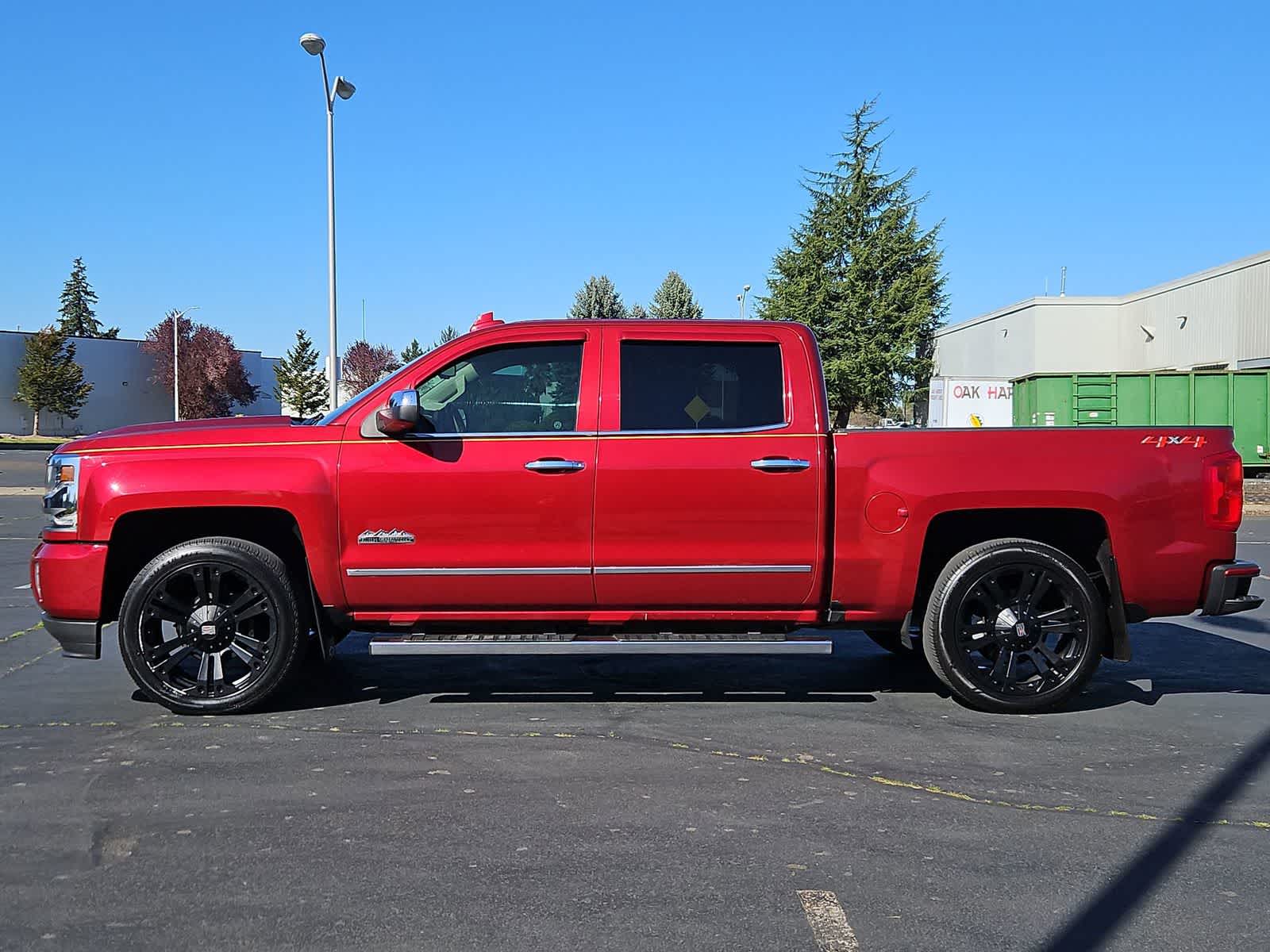 Thumbnail: 2018 Chevrolet Silverado 1500 - 3