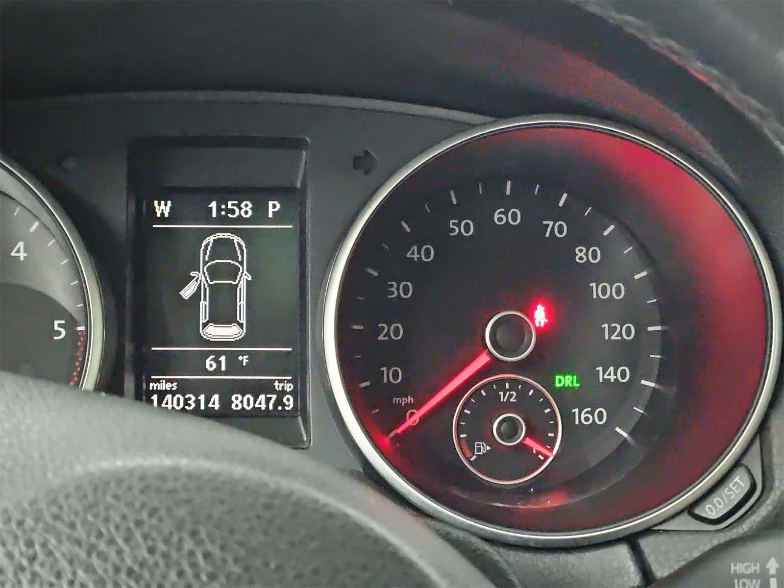Thumbnail: 2011 Volkswagen Jetta - 32